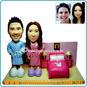 Custom 3D Caricature Lovely Bedtime Couple Figurines